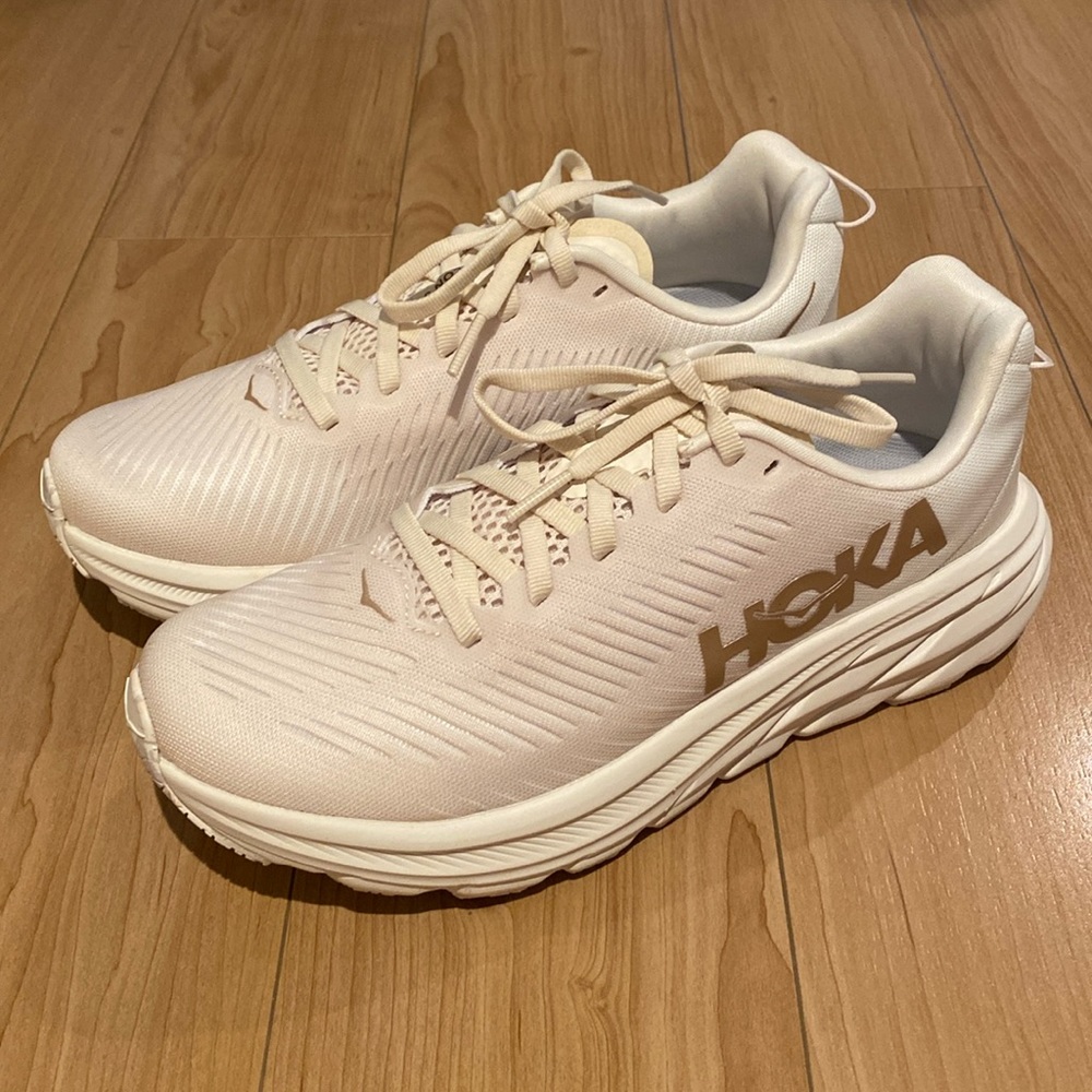 Hoka Rincon 3 women’s size 6.5